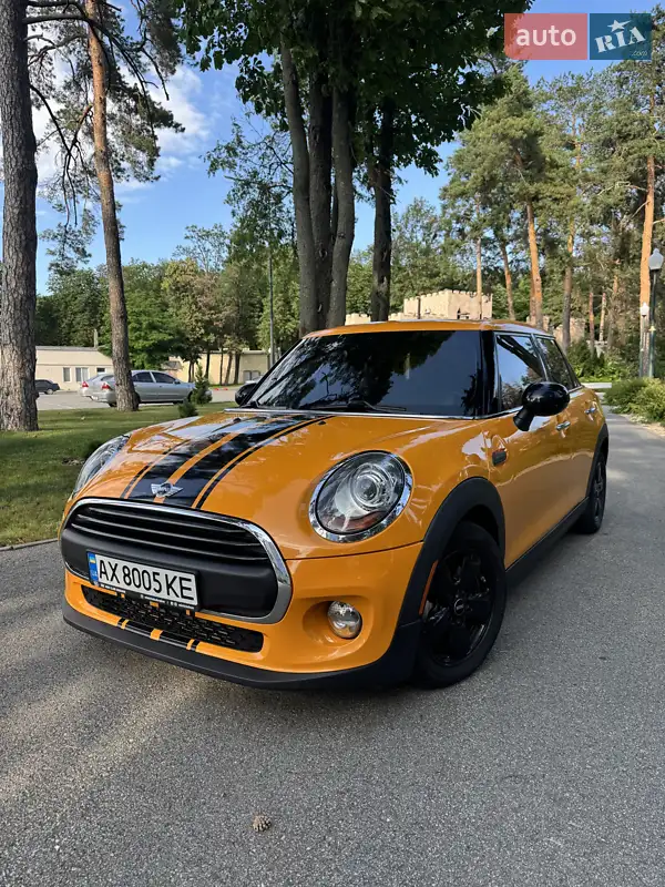 Хэтчбек MINI Hatch 2015 в 