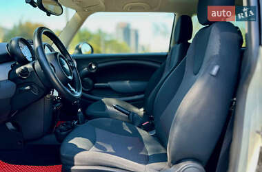 Хетчбек MINI Hatch 2012 в 