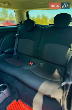 Хетчбек MINI Hatch 2012 в 