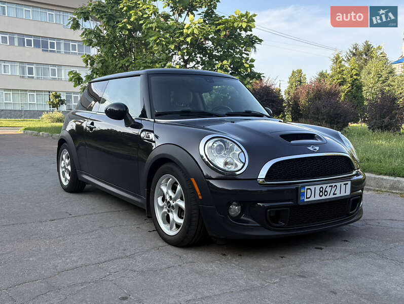 Хетчбек MINI Hatch 2013 в 
