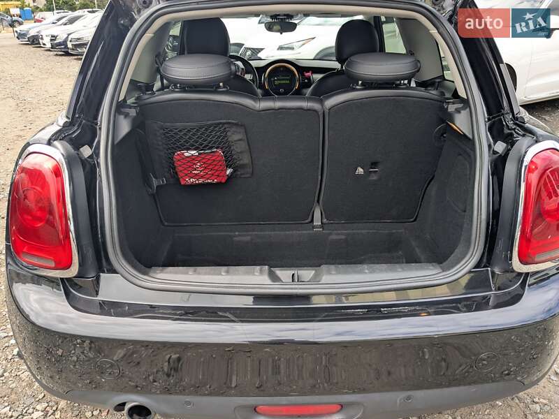 Хетчбек MINI Hatch 2017 в Києві