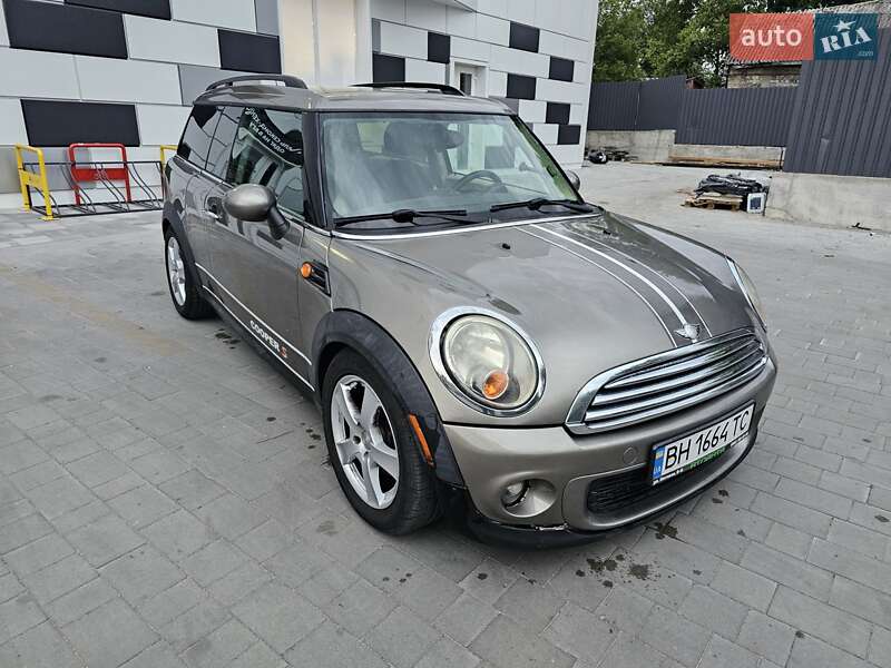 Хетчбек MINI Hatch 2011 в 