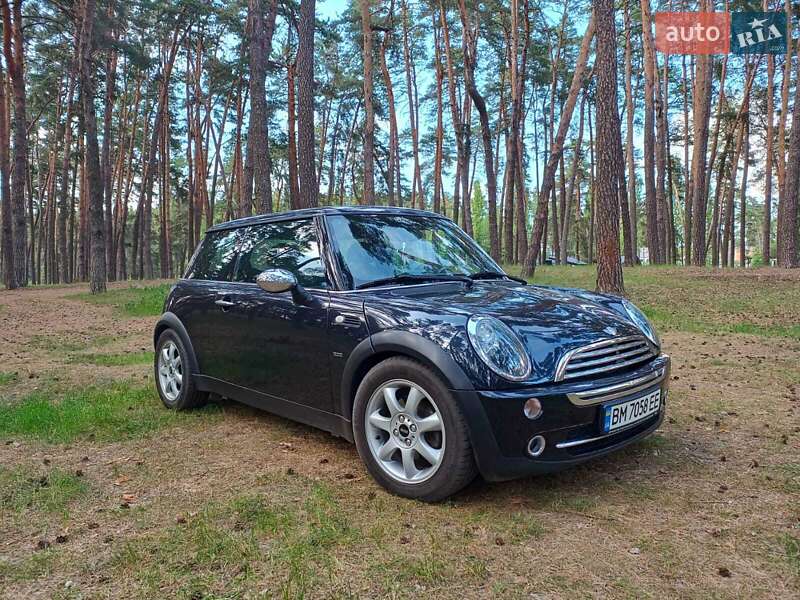 Хетчбек MINI Hatch 2005 в Охтирці