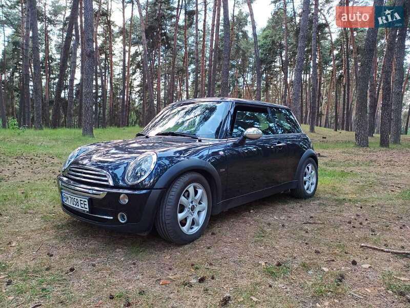 Хетчбек MINI Hatch 2005 в Охтирці