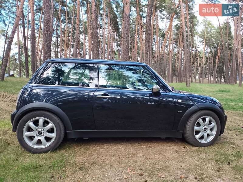 Хетчбек MINI Hatch 2005 в Охтирці