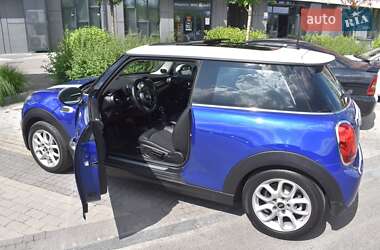 Хэтчбек MINI Hatch 2018 в 