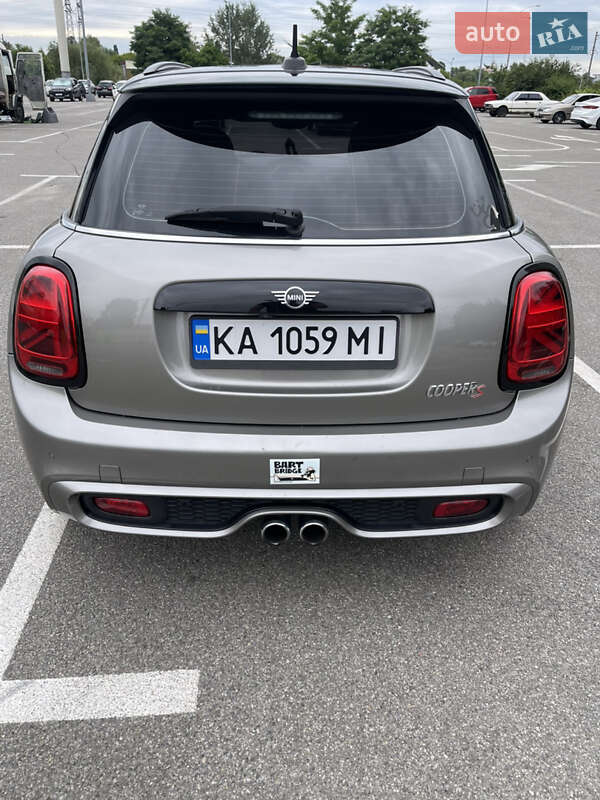 Хетчбек MINI Hatch 2019 в Києві