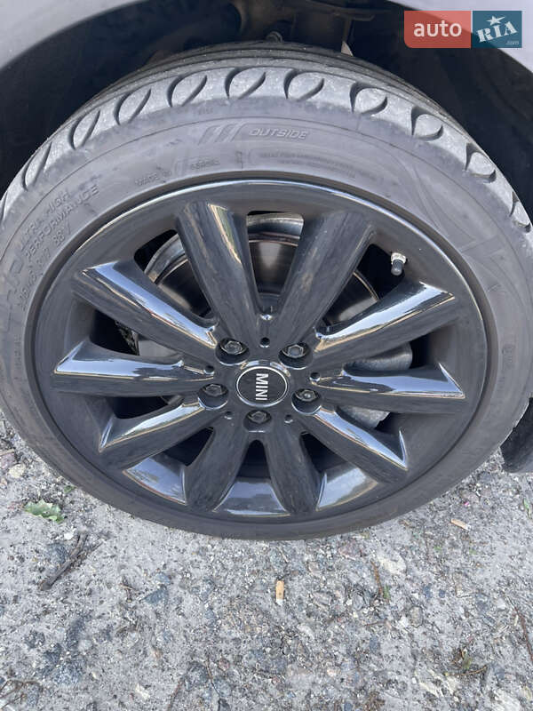 Хетчбек MINI Hatch 2019 в Києві