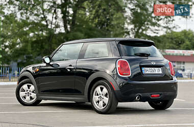 Хэтчбек MINI Hatch 2015 в 
