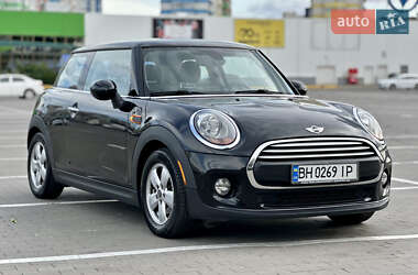 Хэтчбек MINI Hatch 2015 в 