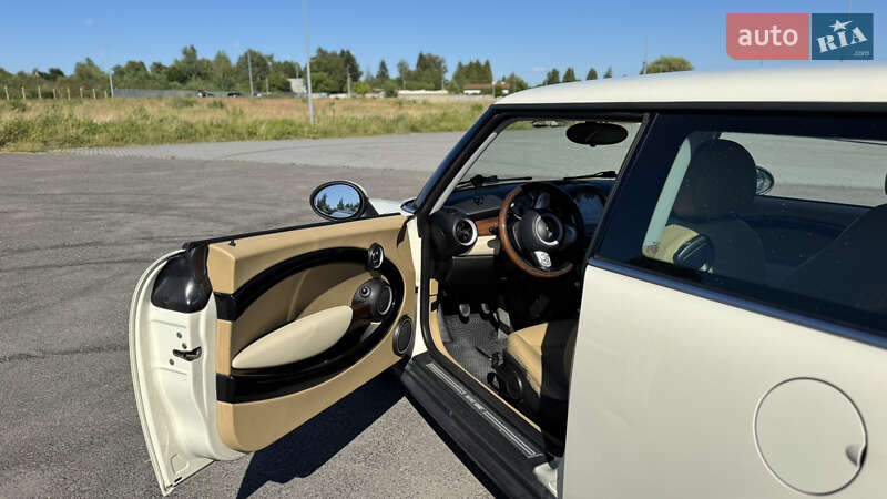 Хетчбек MINI Hatch 2008 в Львові