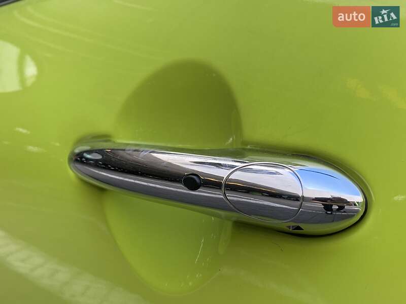 Хэтчбек MINI Hatch 2014 в Киеве
