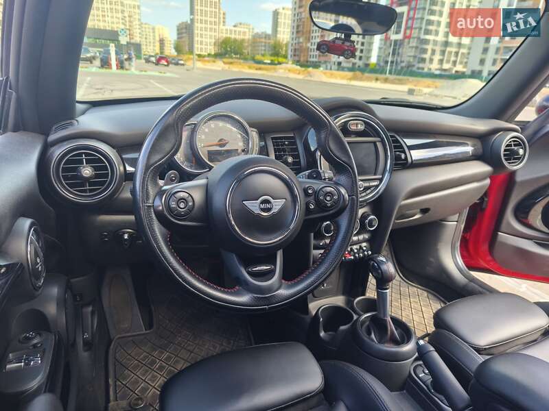 Хетчбек MINI Hatch 2018 в Києві