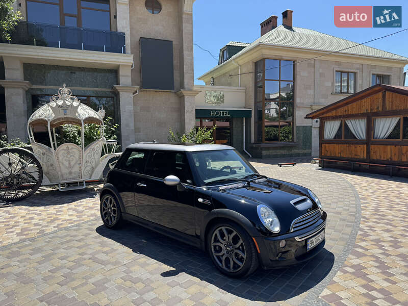 MINI Hatch 2005