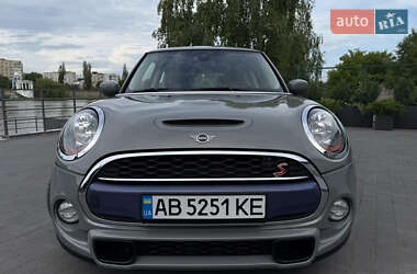 Хетчбек MINI Hatch 2019 в 
