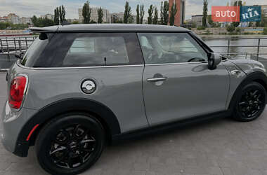 Хетчбек MINI Hatch 2019 в 