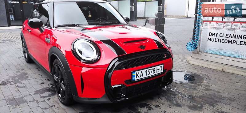 Хетчбек MINI Hatch 2022 в Києві