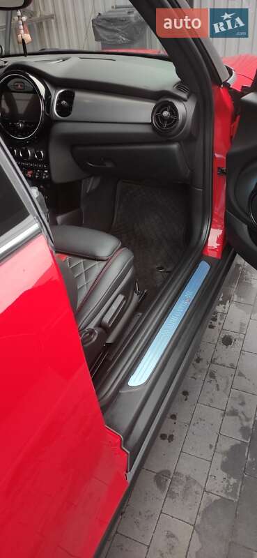 Хетчбек MINI Hatch 2022 в Києві