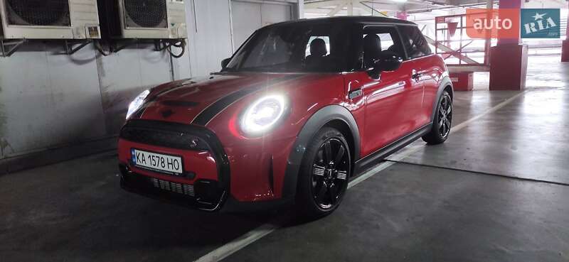 Хетчбек MINI Hatch 2022 в Києві