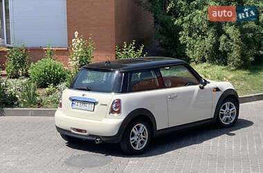 Хетчбек MINI Hatch 2012 в 