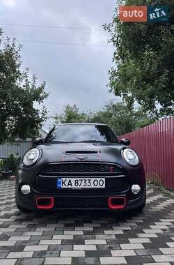 Хетчбек MINI Hatch 2017 в 