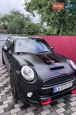 Хэтчбек MINI Hatch 2017 в Киеве