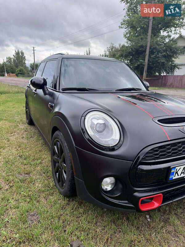 Хэтчбек MINI Hatch 2017 в Киеве