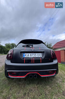 Хэтчбек MINI Hatch 2017 в Киеве