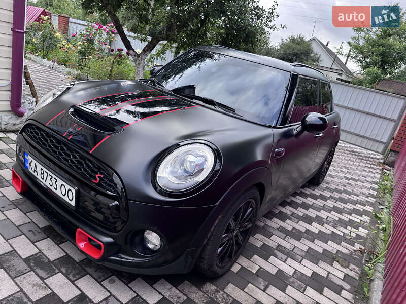 Хэтчбек MINI Hatch 2017 в Киеве