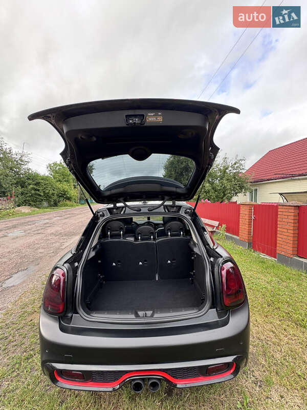 Хетчбек MINI Hatch 2017 в Києві фото 10 Хетчбек MINI Hatch 2017 в Києві