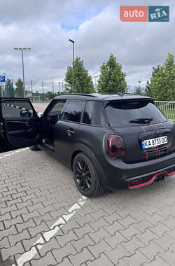 Хэтчбек MINI Hatch 2017 в Киеве