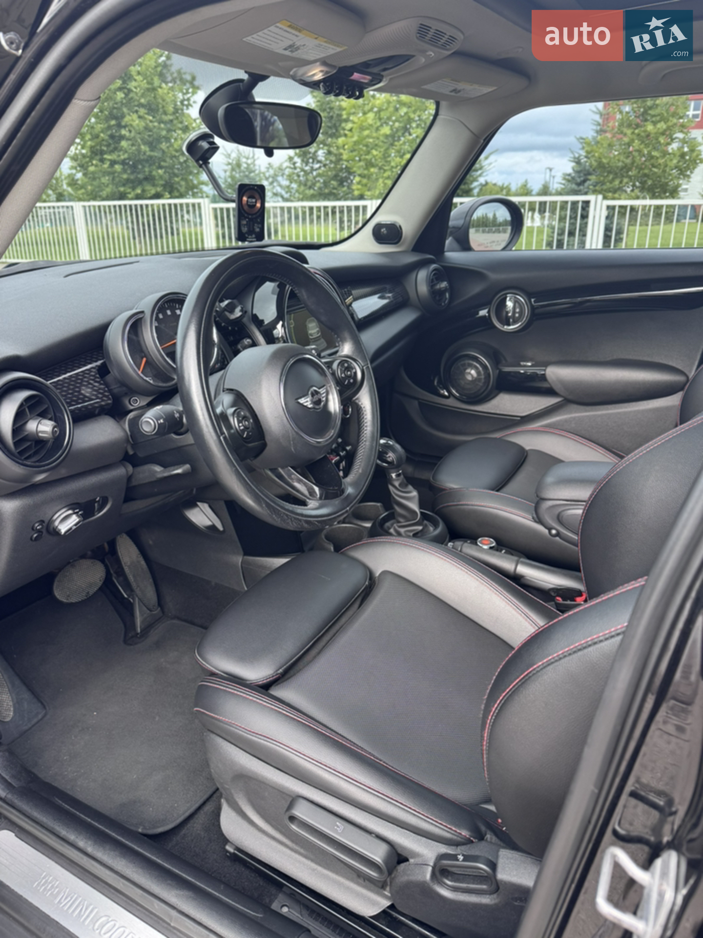 2017 MINI Hatch - мініатюра 16