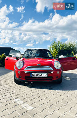 Хэтчбек MINI Hatch 2006 в 