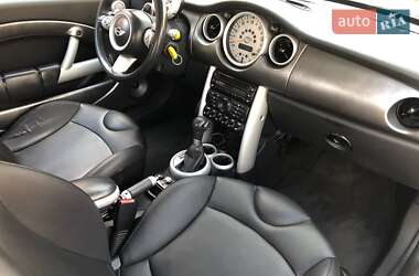 Хэтчбек MINI Hatch 2005 в 