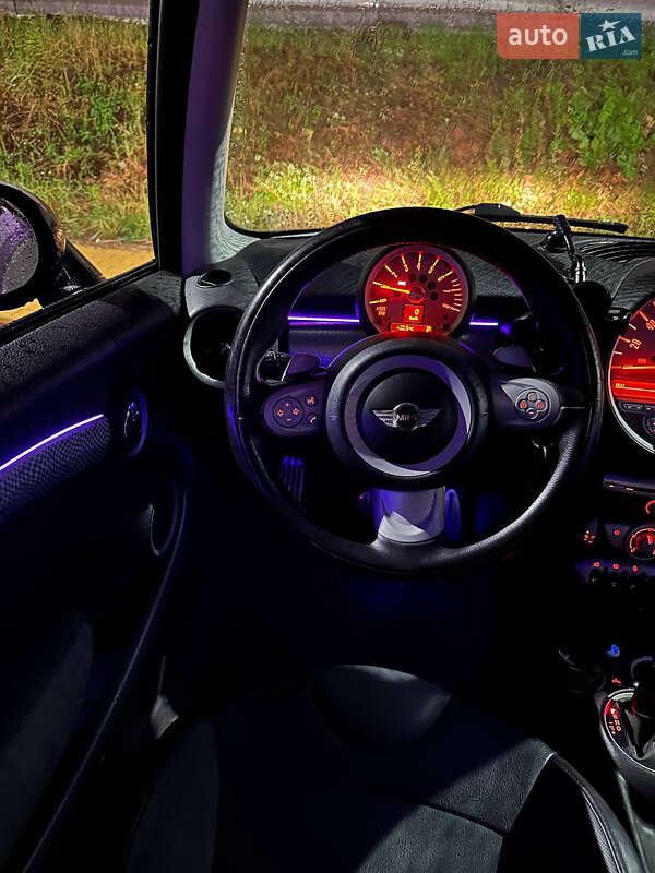 Хетчбек MINI Hatch 2010 в Києві