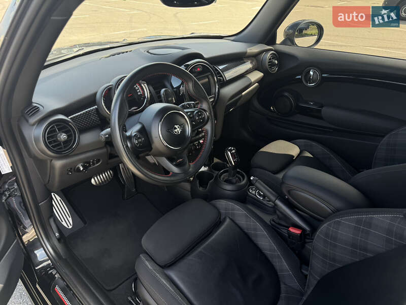 Хетчбек MINI Hatch 2019 в Києві фото 12 Хетчбек MINI Hatch 2019 в Києві