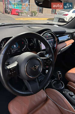 Хетчбек MINI Hatch 2021 в 