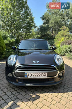 Хетчбек MINI Hatch 2015 в 