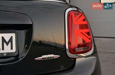 Хетчбек MINI Hatch 2019 в 