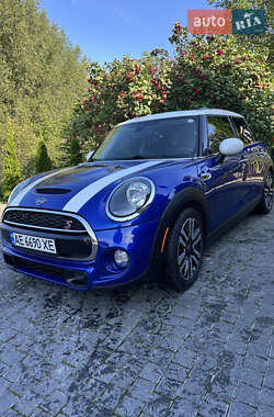 Хетчбек MINI Hatch 2018 в 