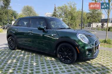 Хетчбек MINI Hatch 2017 в 