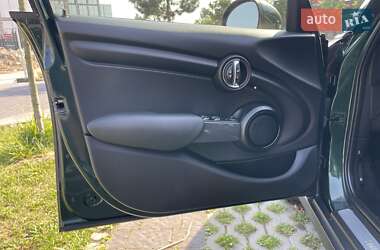 Хетчбек MINI Hatch 2017 в 