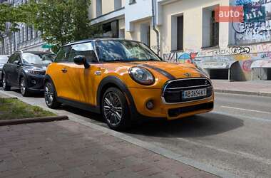 Хетчбек MINI Hatch 2017 в Києві