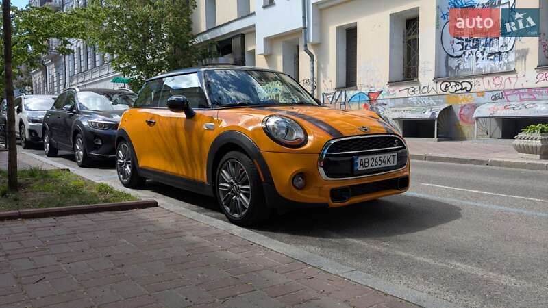 Хэтчбек MINI Hatch 2017 в 