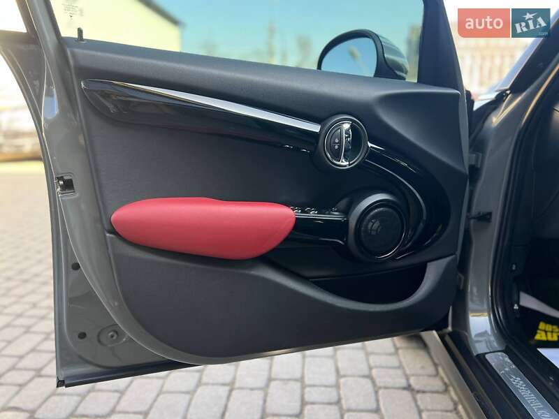 Хэтчбек MINI Hatch 2017 в Ивано-Франковске фото 9 Хэтчбек MINI Hatch 2017 в Ивано-Франковске