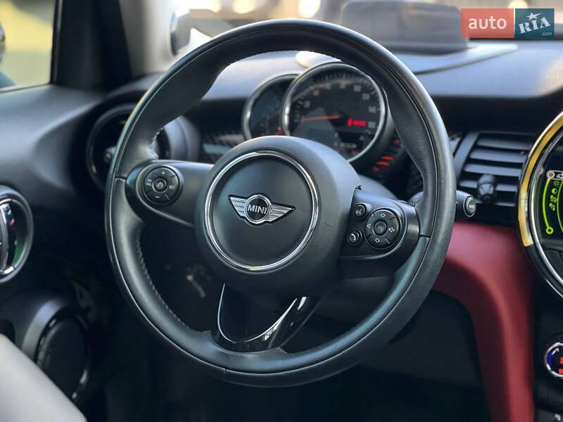 Хэтчбек MINI Hatch 2017 в Ивано-Франковске фото 24 Хэтчбек MINI Hatch 2017 в Ивано-Франковске