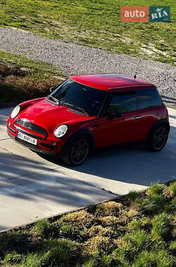 Хетчбек MINI Hatch 2002 в 