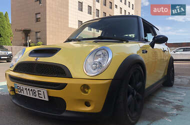Хэтчбек MINI Hatch 2005 в 