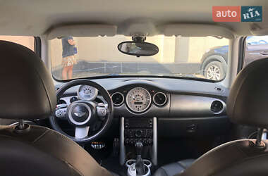 Хэтчбек MINI Hatch 2005 в 