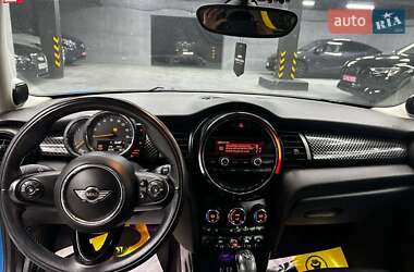 Хэтчбек MINI Hatch 2015 в Черновцах